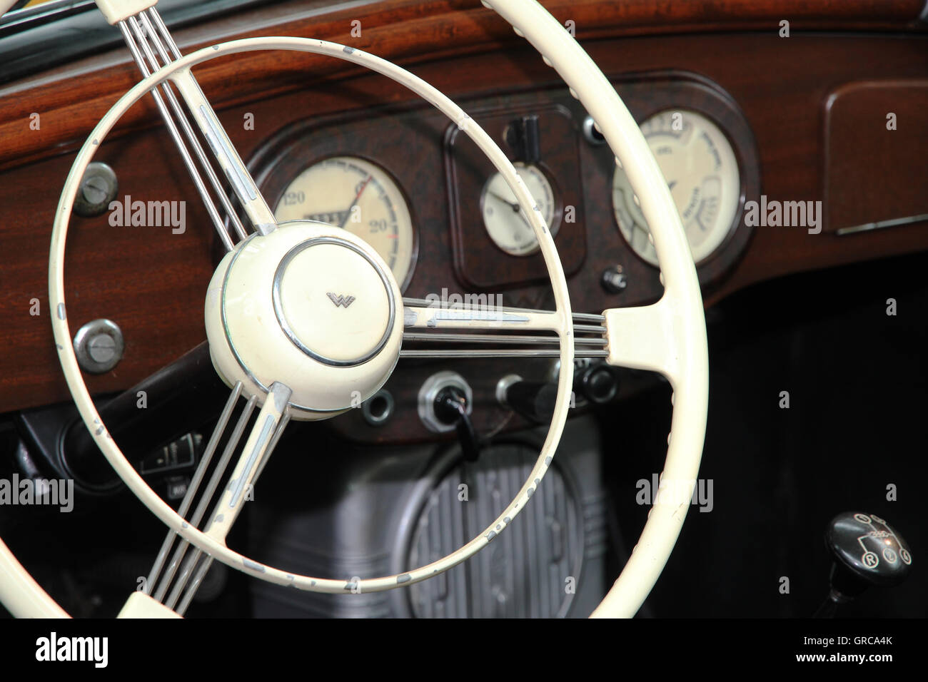 Instrument panel clock hires stock photography and images Alamy