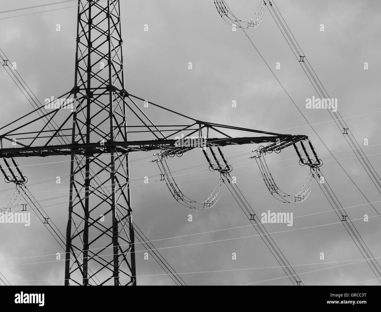 Electricity lines horizontal hires stock photography and images Alamy