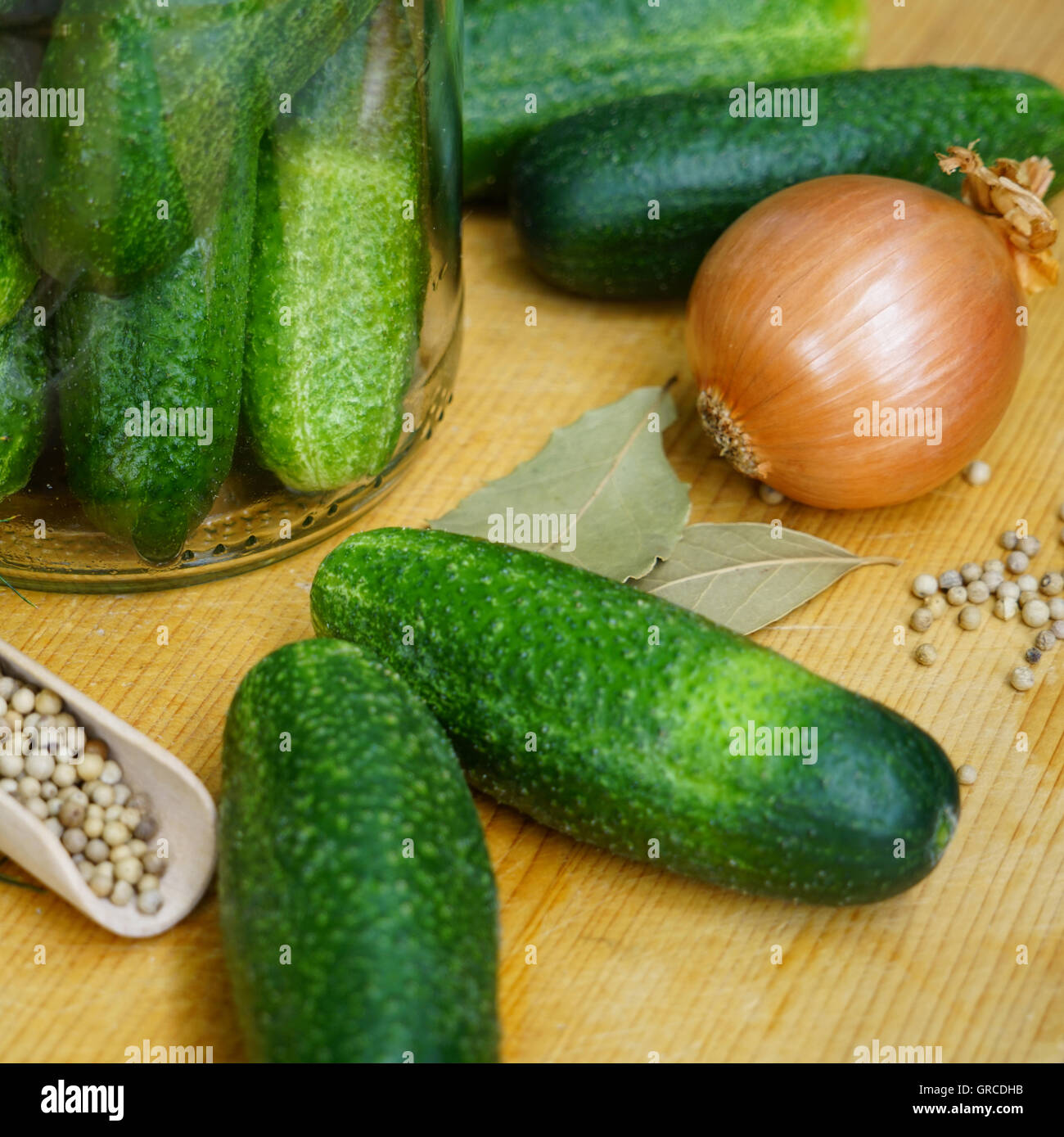 Insert onion hi-res stock photography and images - Alamy