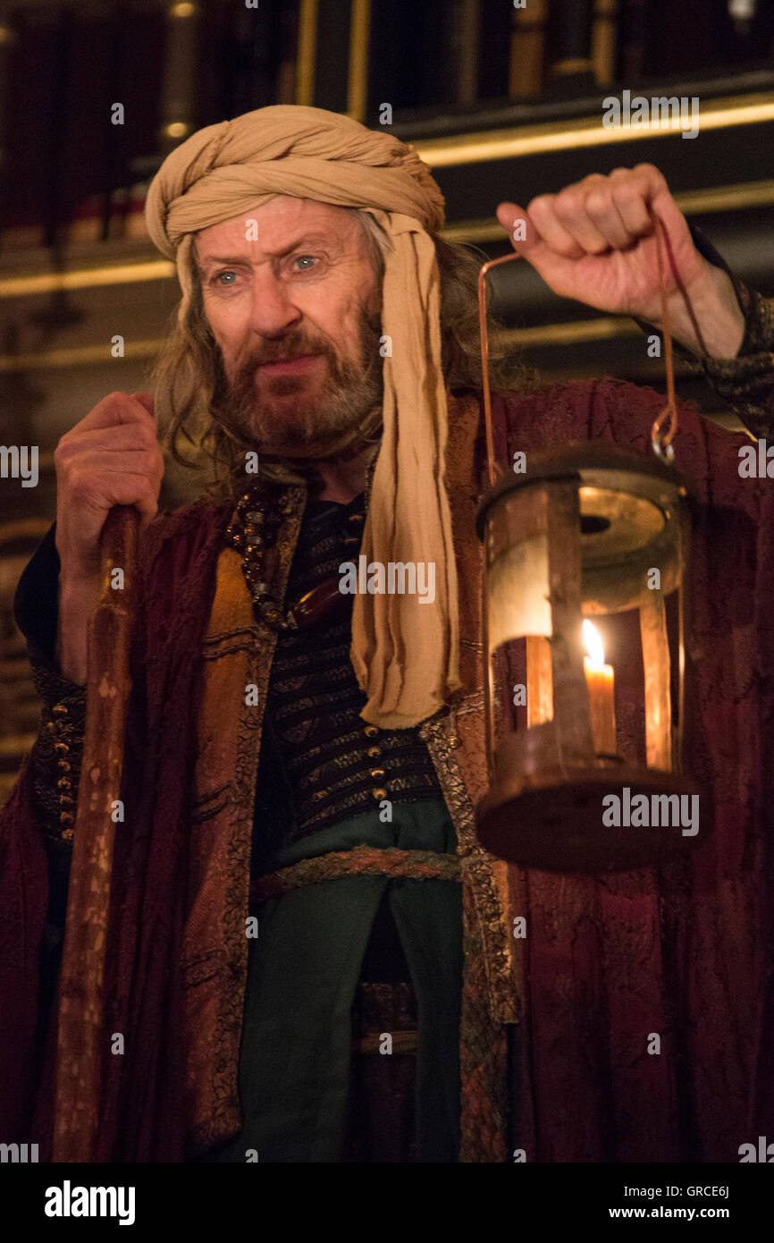 Richard Bremmer Hi Res Stock Photography And Images Alamy London Uk 6 September 2016 Richard Bremmer As Balthasar The Comedy GRCE6J