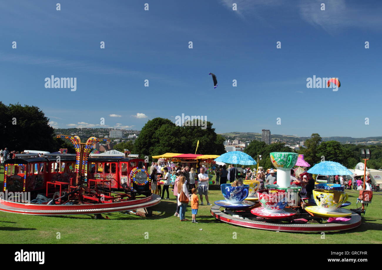 Sheffield Fayre in full swing at Norfolk Heritage Park overlooking  Sheffield city centre, South Yorkshire England UK Stock Photo