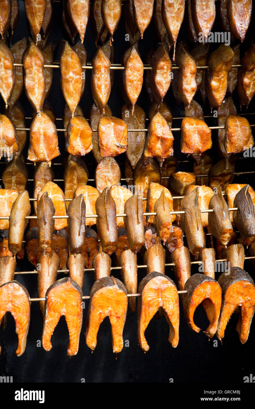 Smoked fish smoking hires stock photography and images Alamy