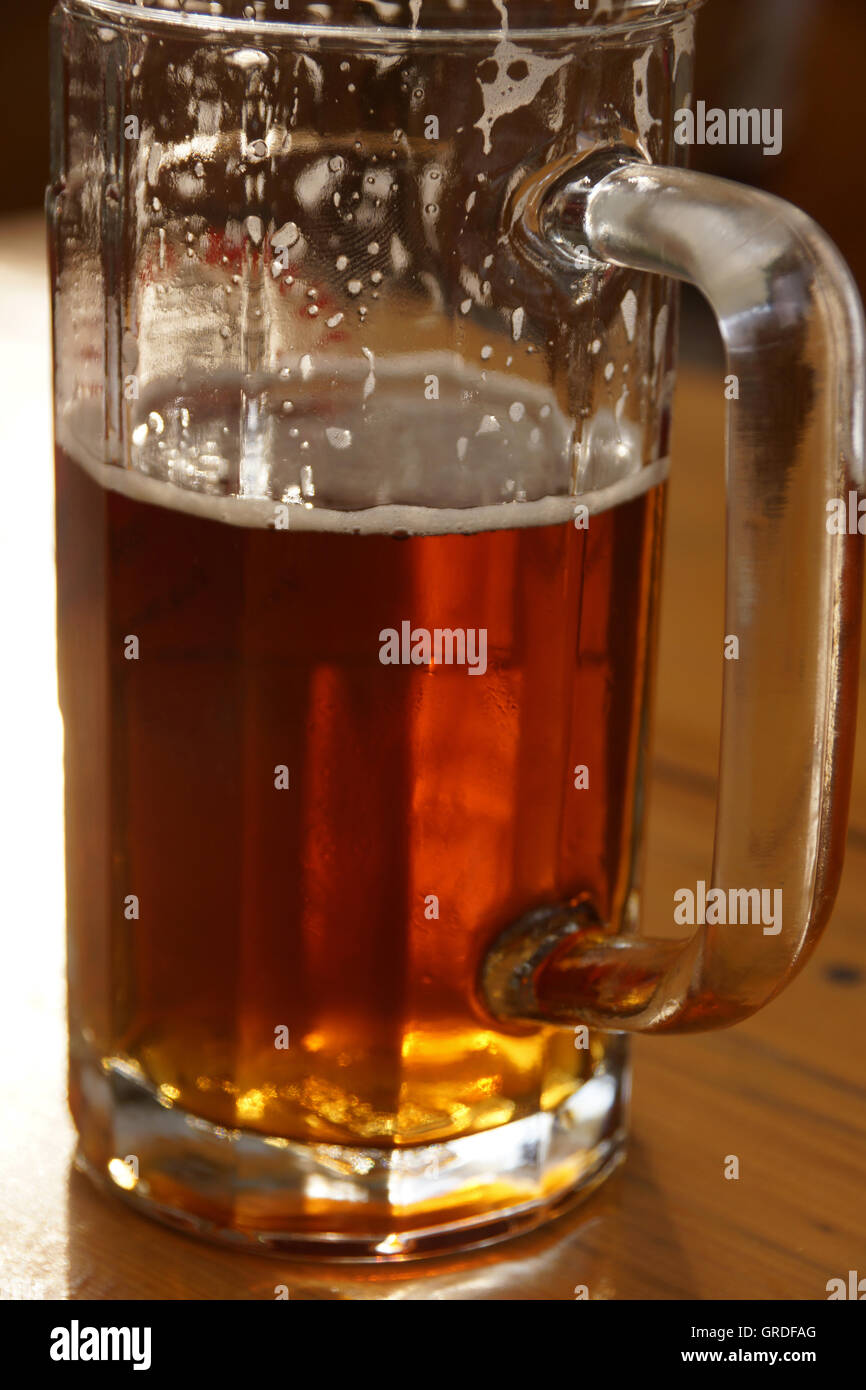 A Glass Of Dark Beer Stock Photo Alamy