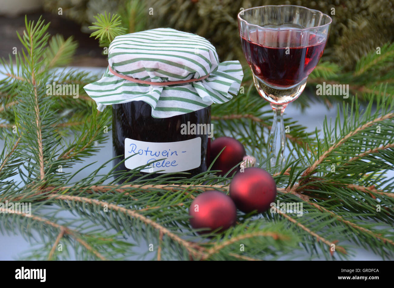Alcoholic jelly hires stock photography and images Alamy