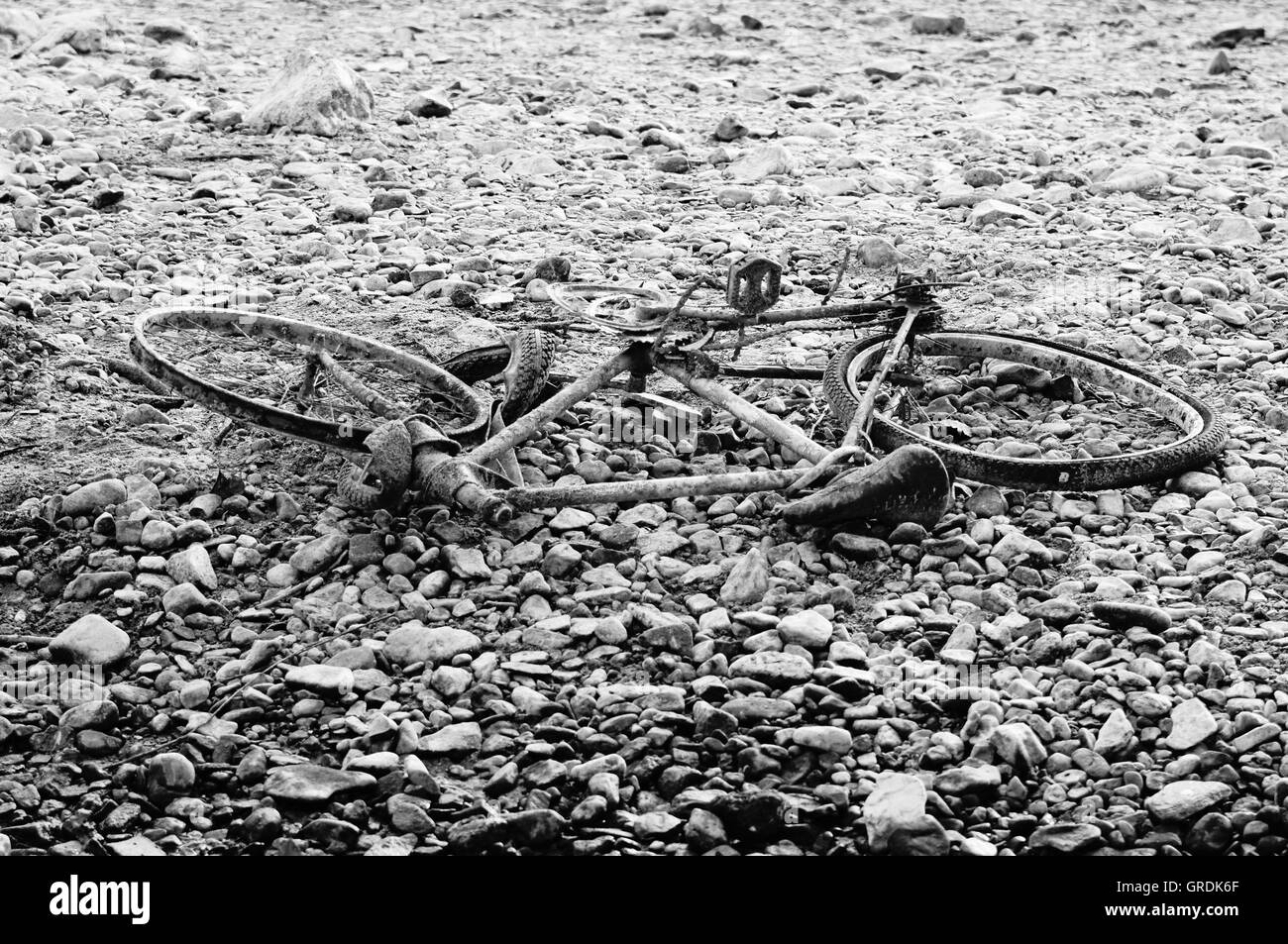 Rusted Bicycle, Flotsam At The Rhine, Stranded At Low Water In November 2011 Stock Photo