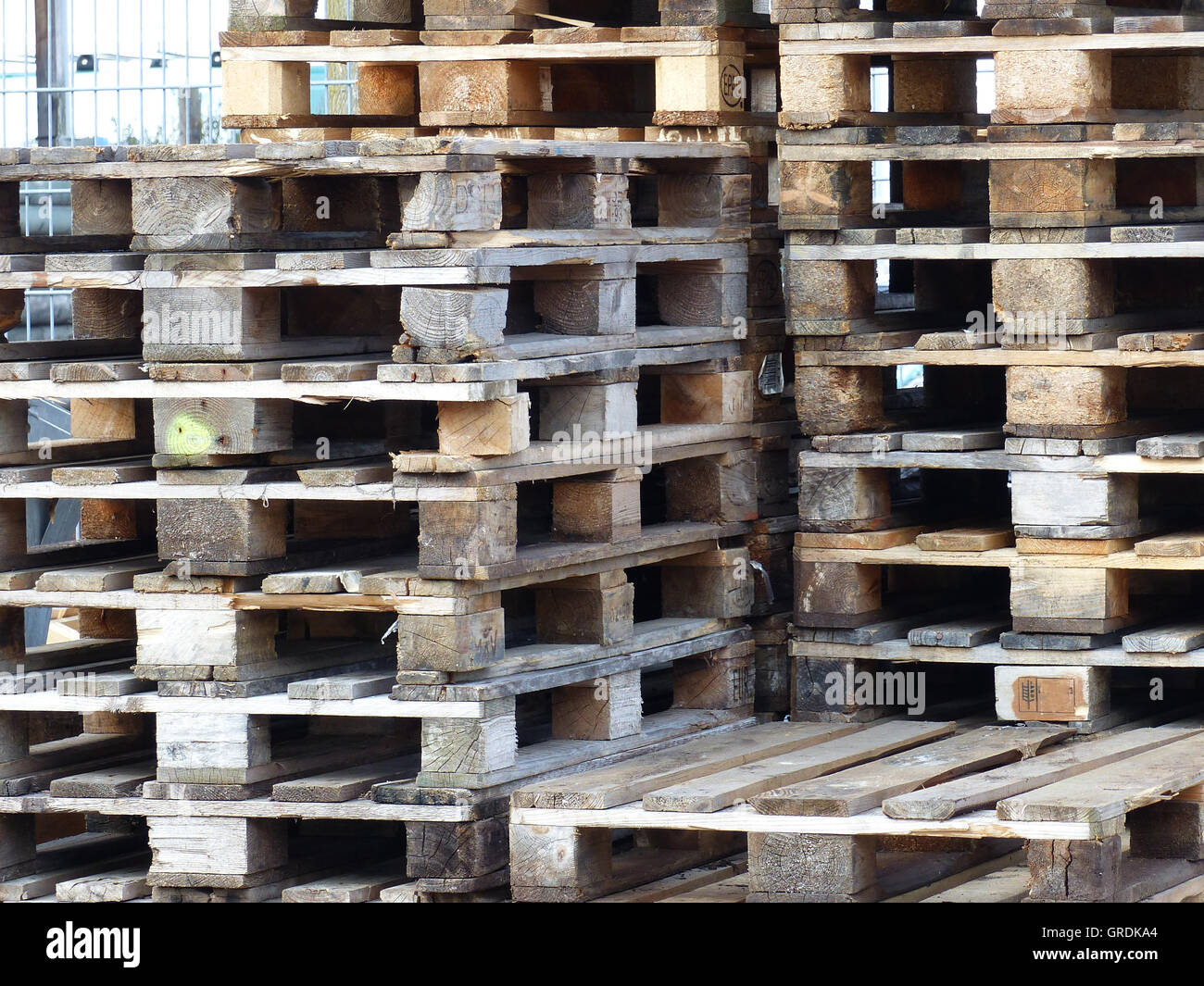 Palettes hi-res stock photography and images - Alamy