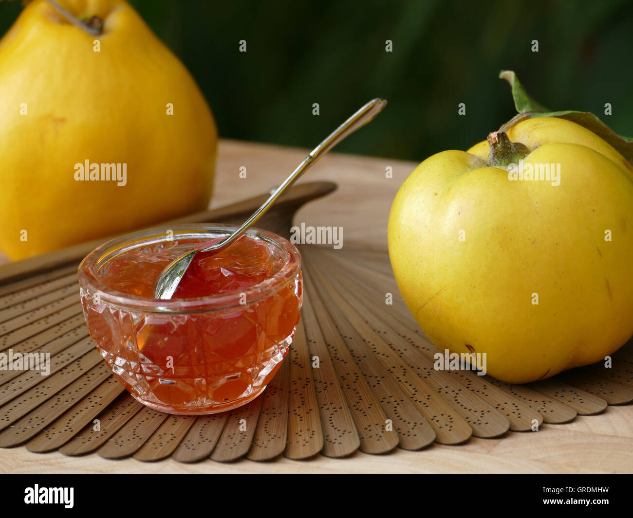 Jelly quince hi-res stock photography and images - Page 2 - Alamy