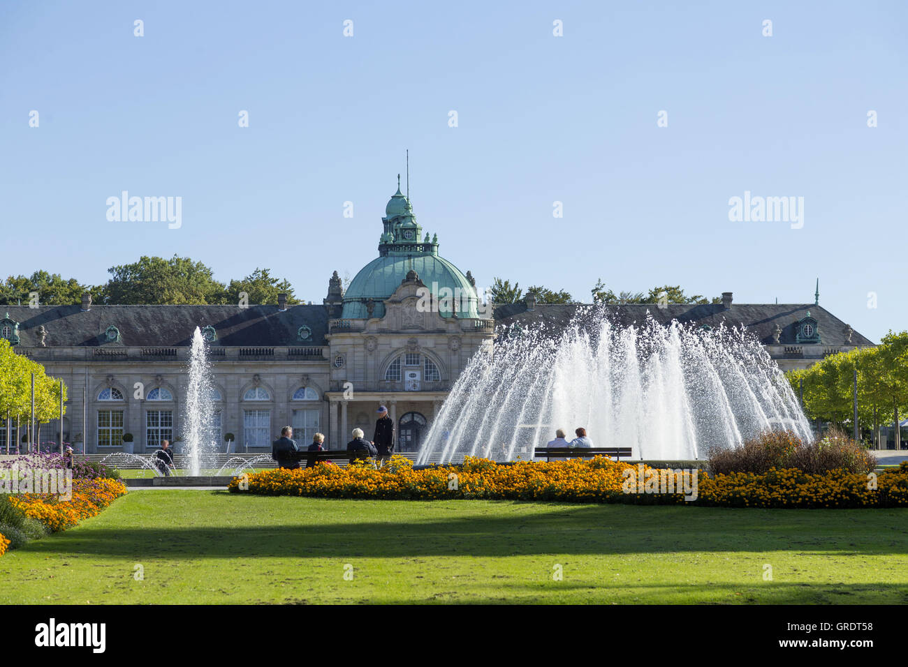 Large fountain hires stock photography and images Alamy