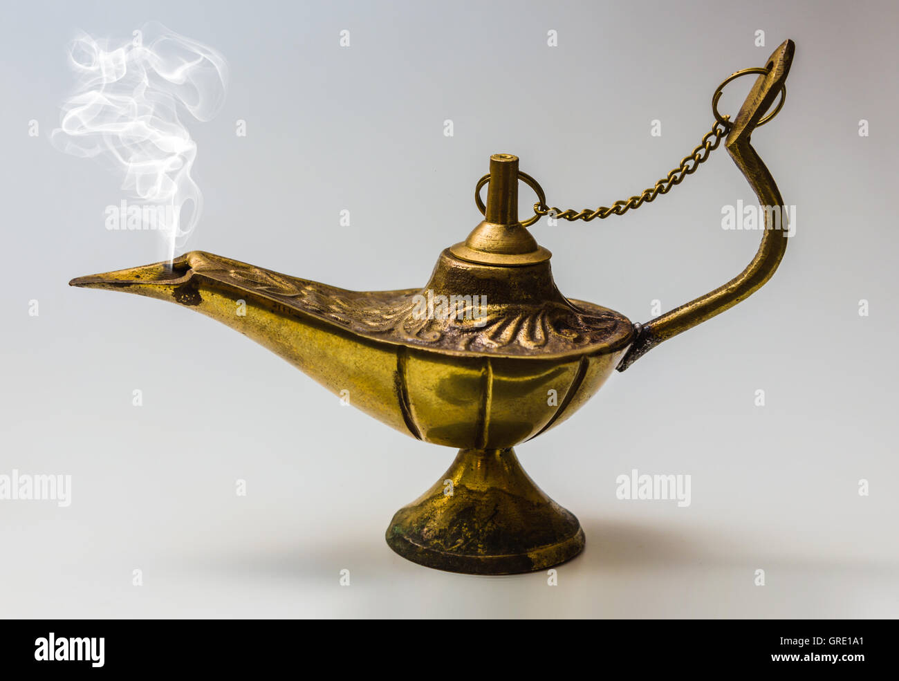 Aladdin and the magic lamp hires stock photography and images Alamy