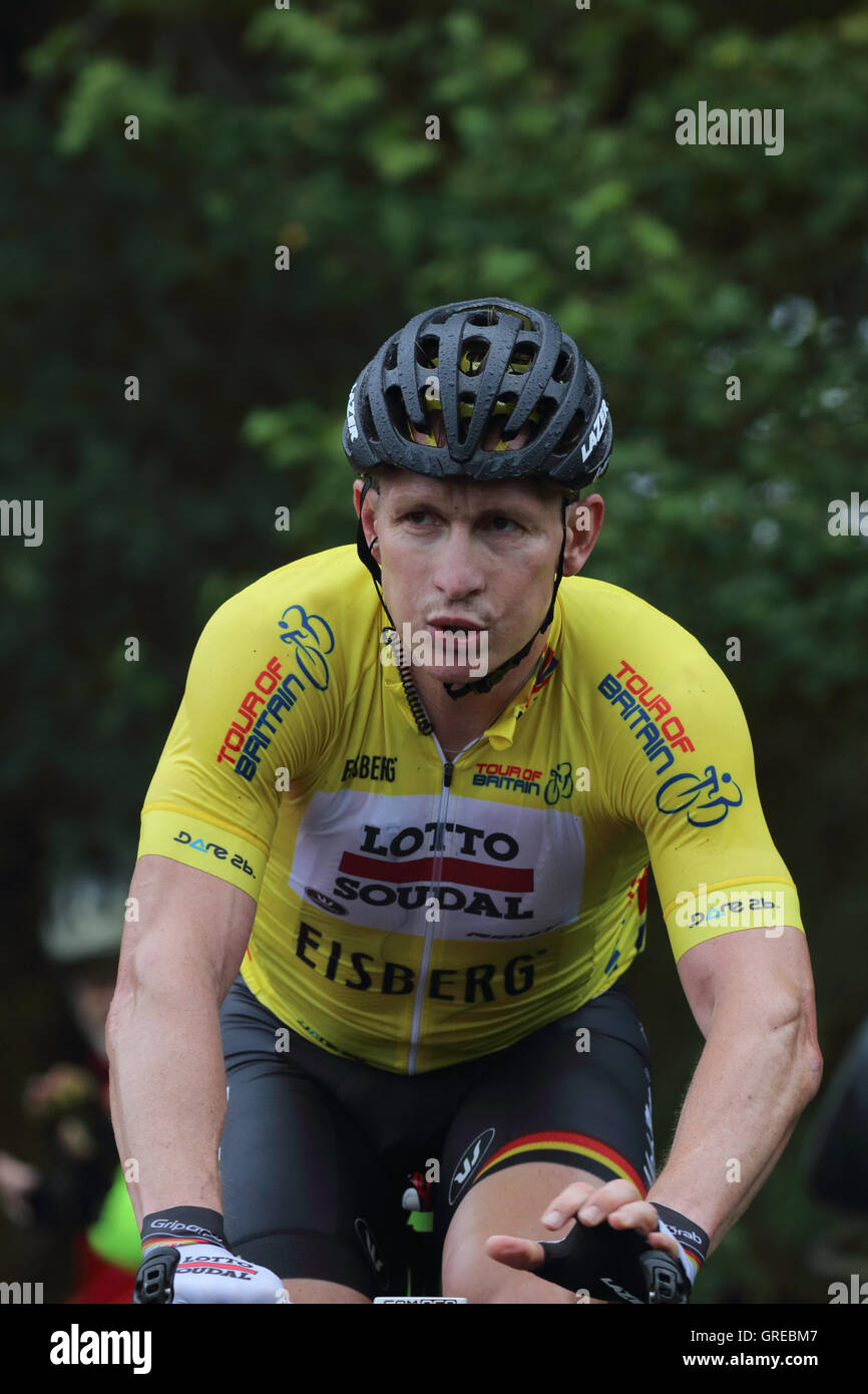 Andre Greipel Struggles on the Struggle in the Lake District During the Tour of Britain and wearing the yellow jersey of race leader Stock Photo