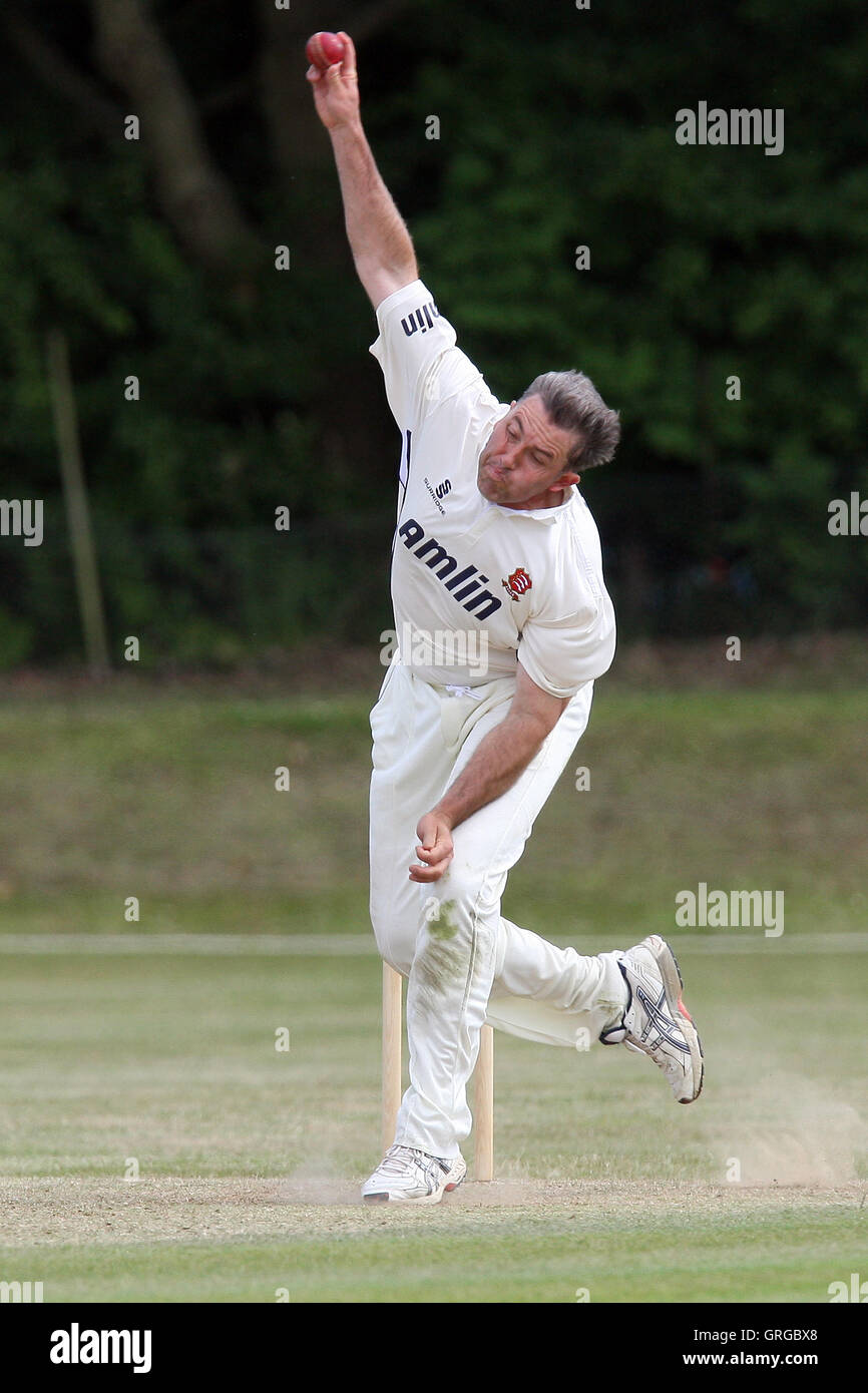 Chris Silverwood In Bowling Action For Essex Essex Ccc 2nd Xi Vs Stock Photo Alamy