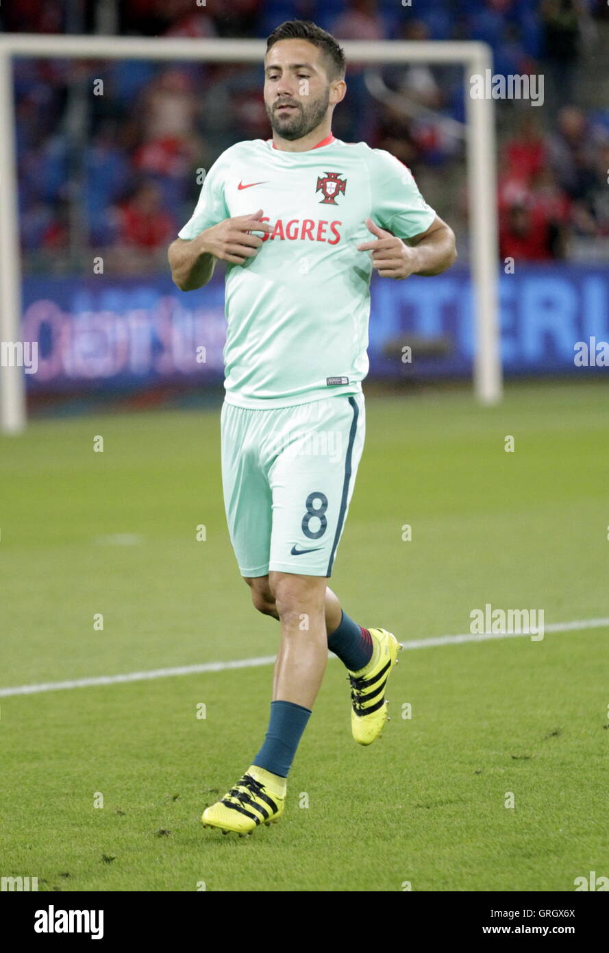 Mouthino hi-res stock photography and images - Alamy