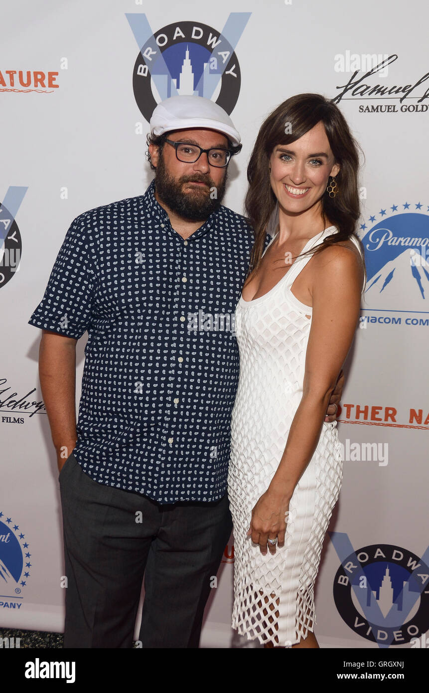 Bobby moynihan and brynn omalley hi-res stock photography and images