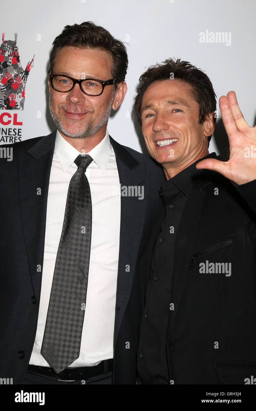 Los Angeles, CA, USA. 7th Sep, 2016. Connor Trinneer, Dominic Keating at arrivals for UNBELIEVABLE!!!!! Premiere, TCL Chinese 6 Theatres, Los Angeles, CA September 7, 2016. © Priscilla Grant/Everett Collection/Alamy Live News Stock Photo