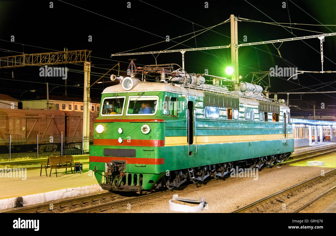 Soviet-made electric locomotive at Samarkand Station Stock Photo