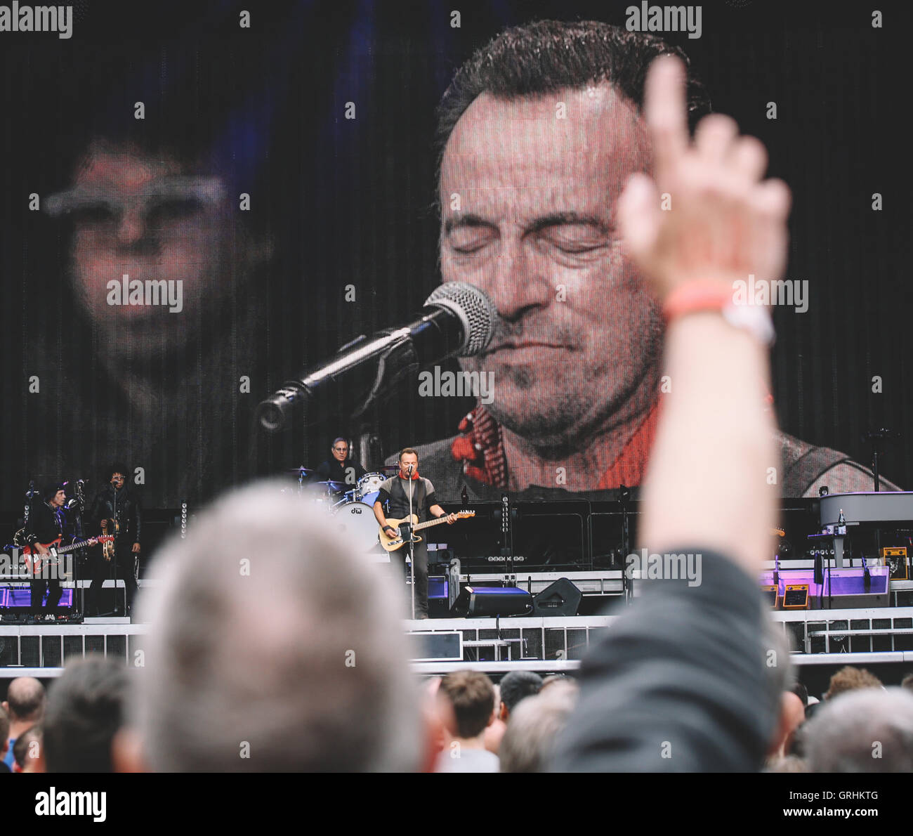 Bruce Springsteen performs at MTV concert at the Ricoh Arena in Coventry Stock Photo