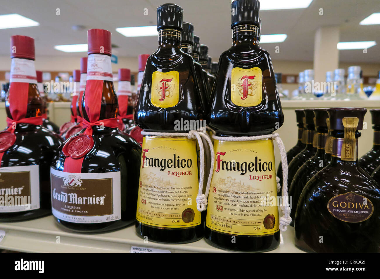 Shelf in Liquor Store, USA Stock Photo Alamy