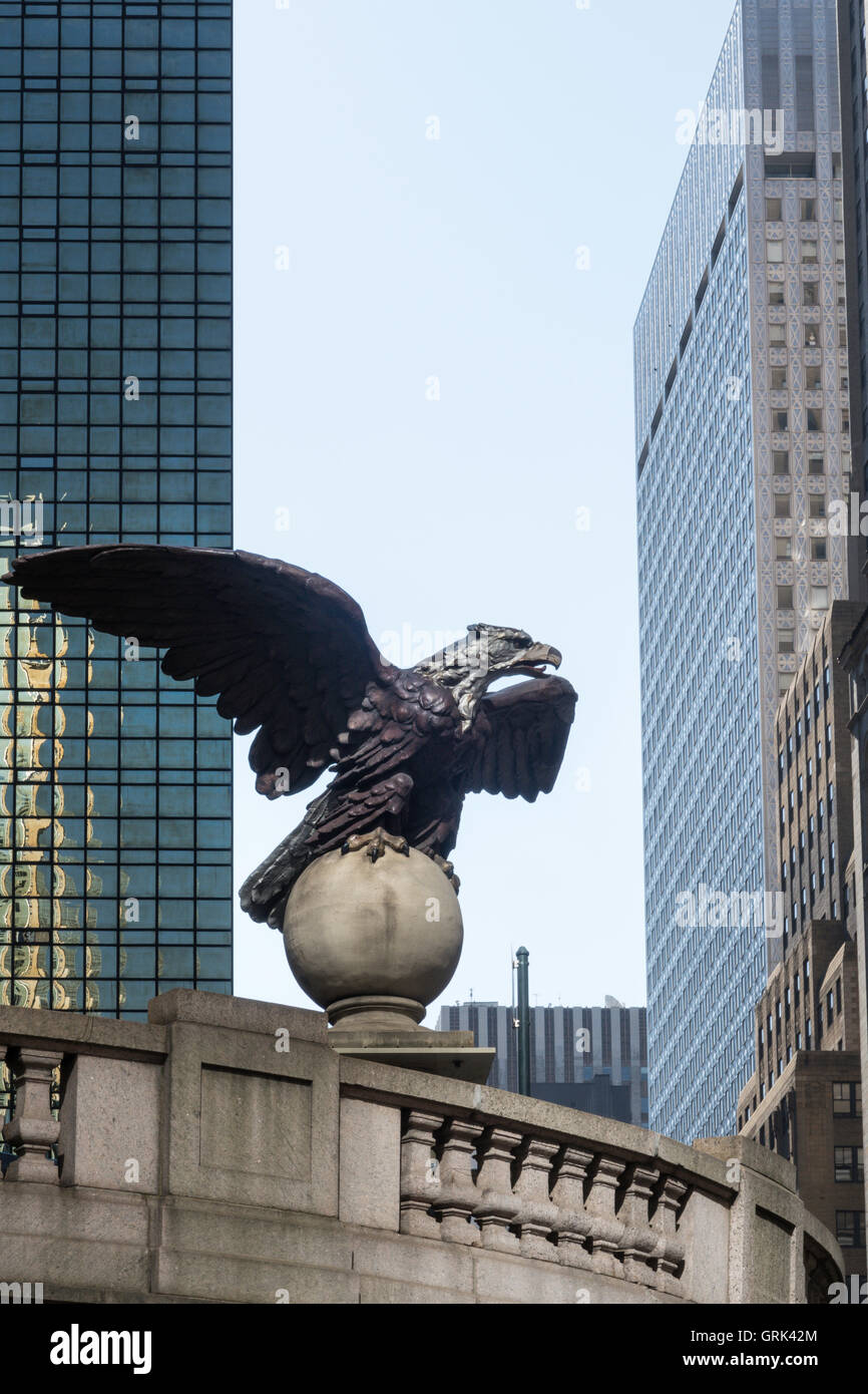 Eagle Statue, Grand Central Terminal, NYC Stock Photo Alamy