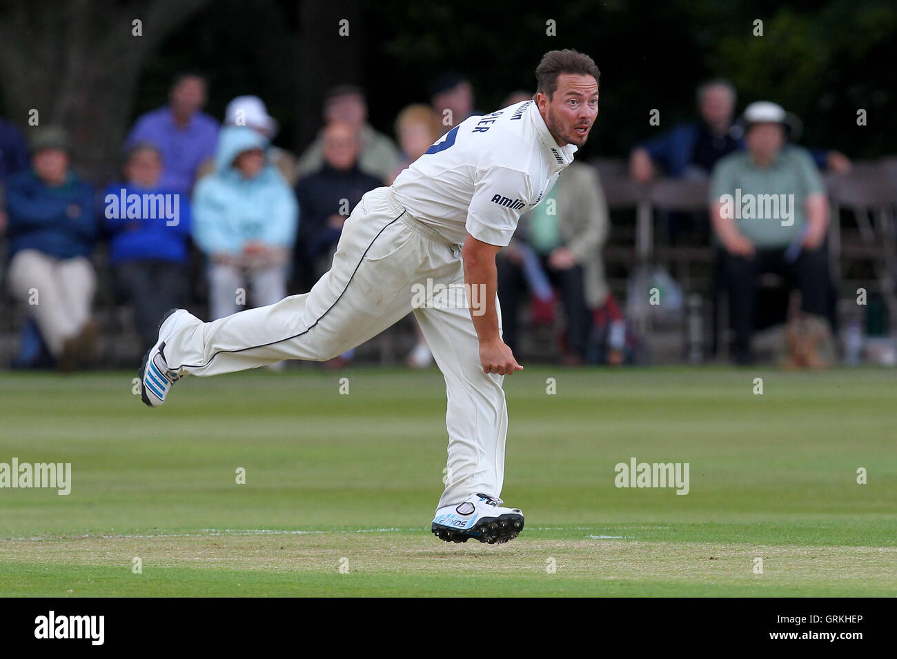 Queens park bowling club hires stock photography and images Alamy