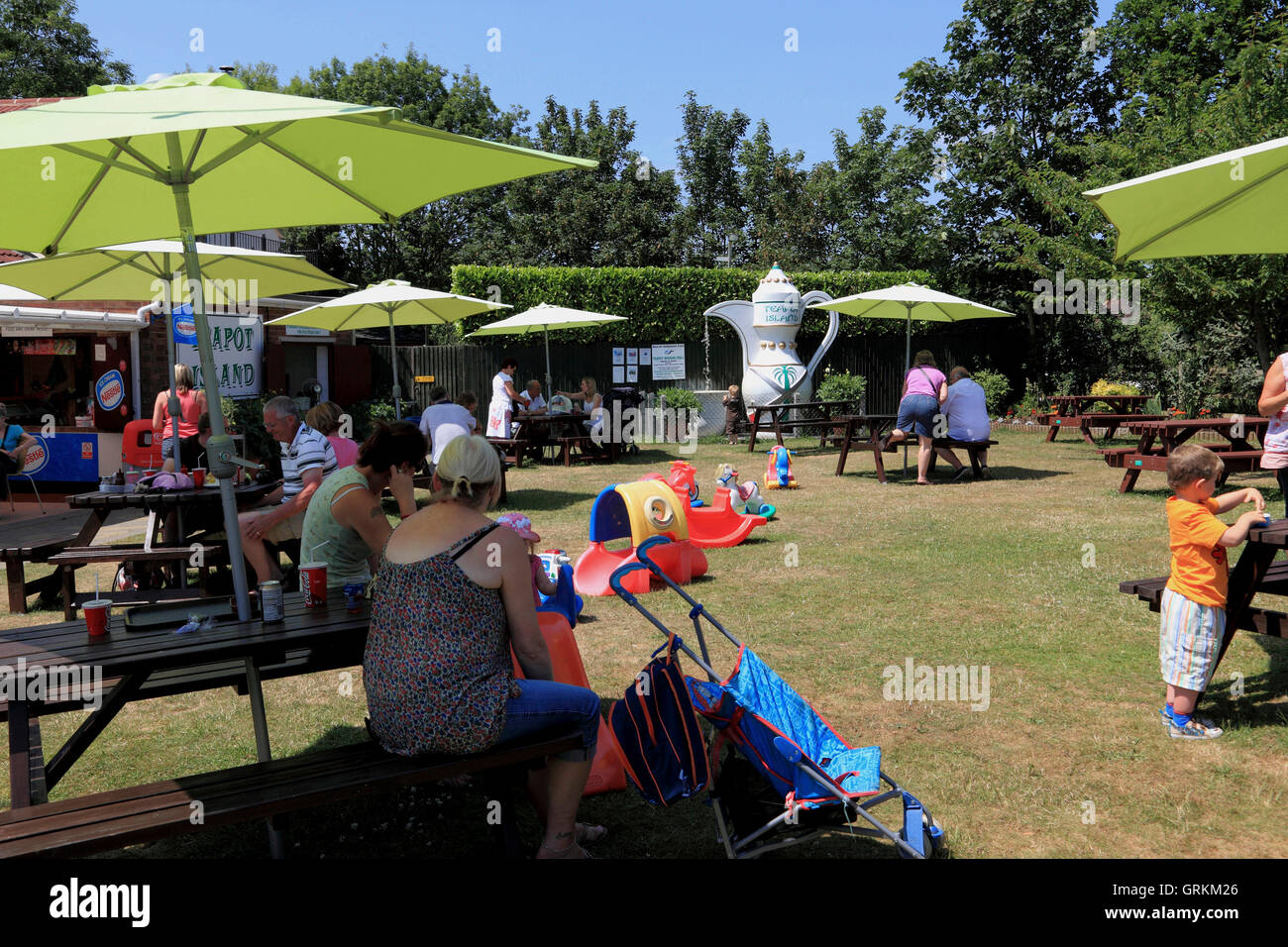 Teapot Island, Twyford Bridge, Yalding, Kent, UK Stock Photo Alamy