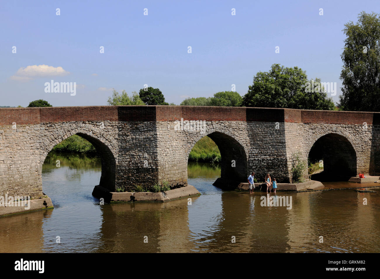 Twyford Bridge and River Medway, Yalding, Kent, UK Stock Photo Alamy