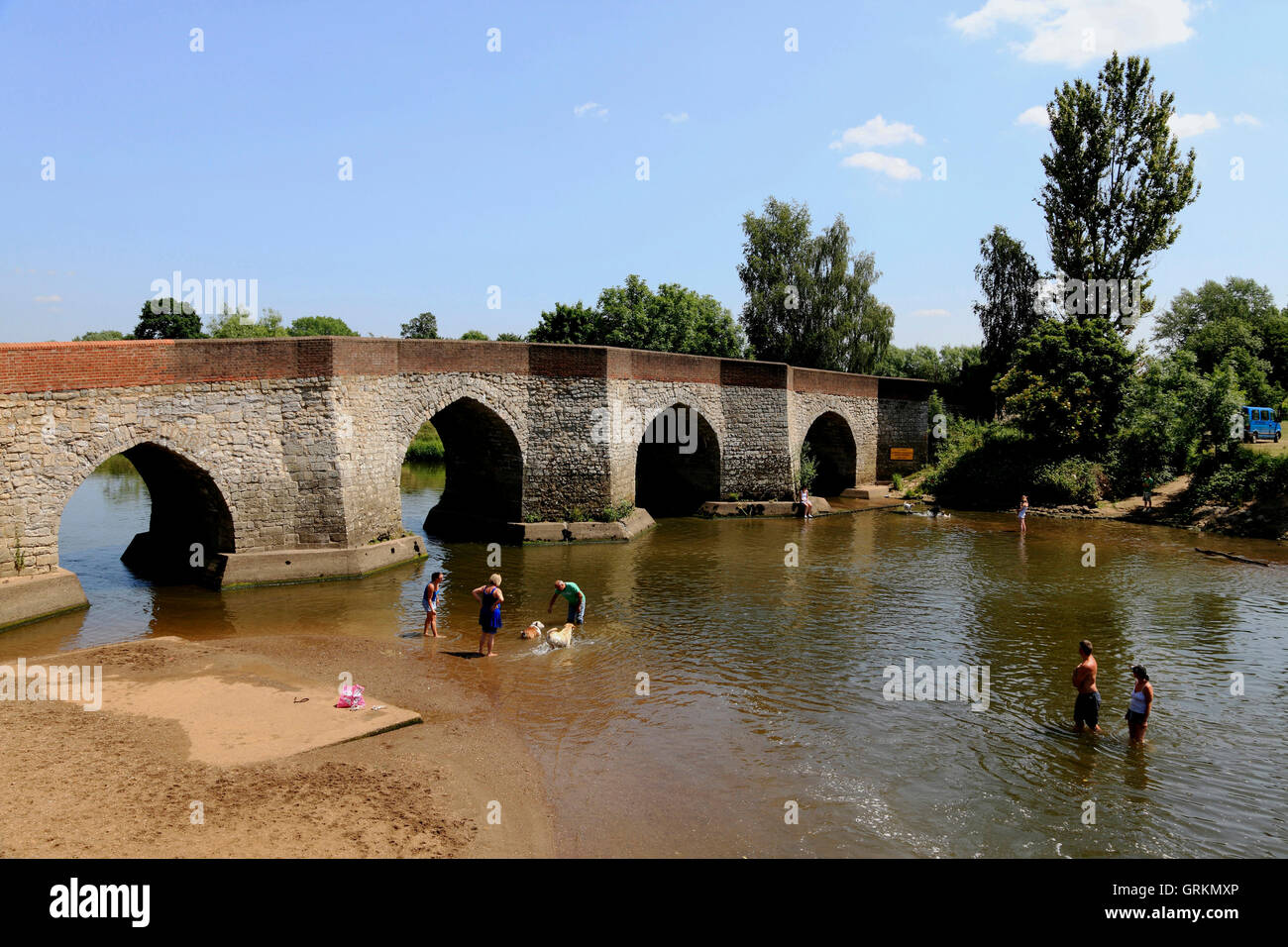 Twyford Bridge and River Medway, Yalding, Kent, UK Stock Photo Alamy