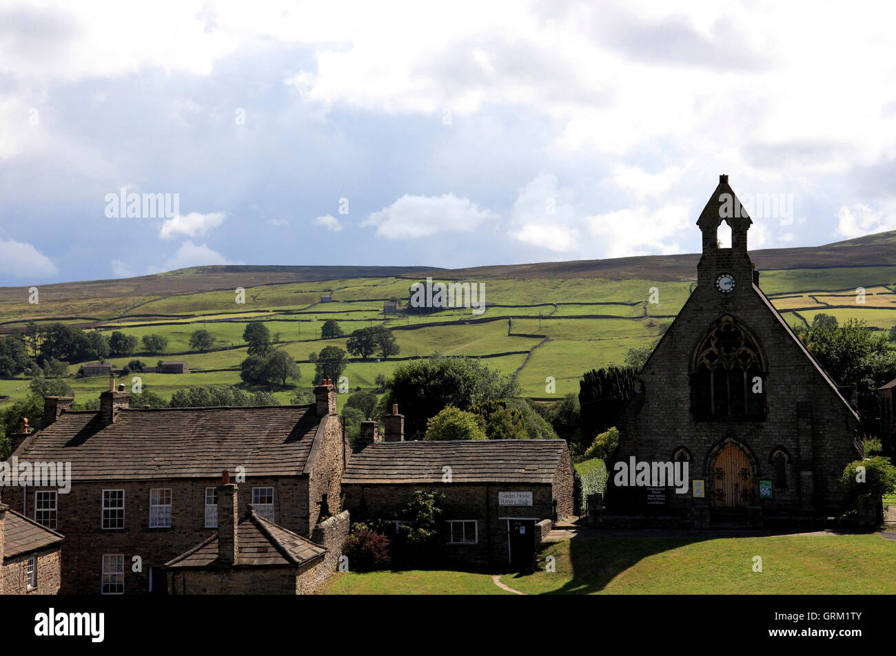 Reeath Yorkshire dales towns and villages hi-res stock photography and images ...