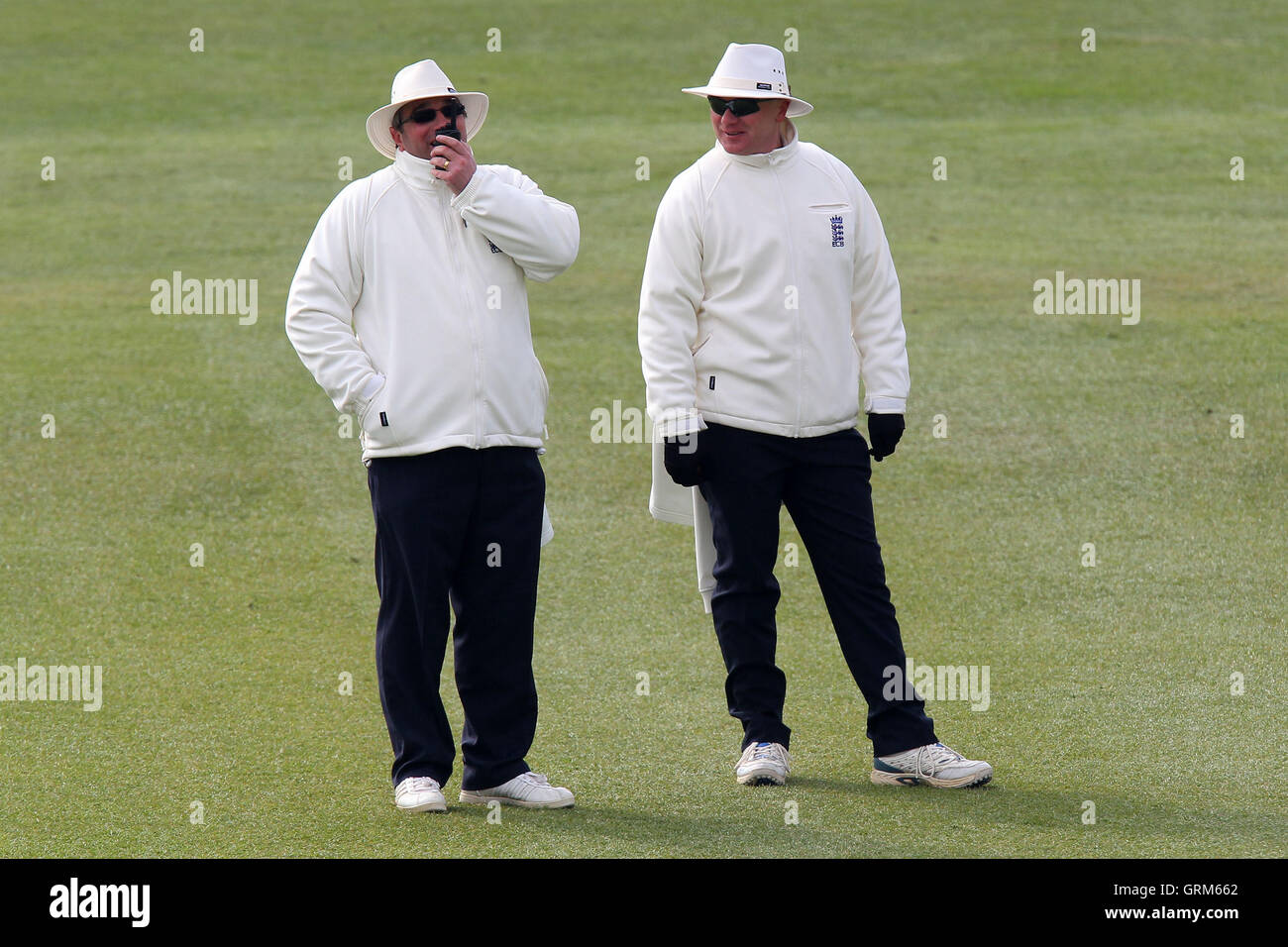 5,000 Cricket umpire Stock Pictures, Editorial Images and Stock Photos