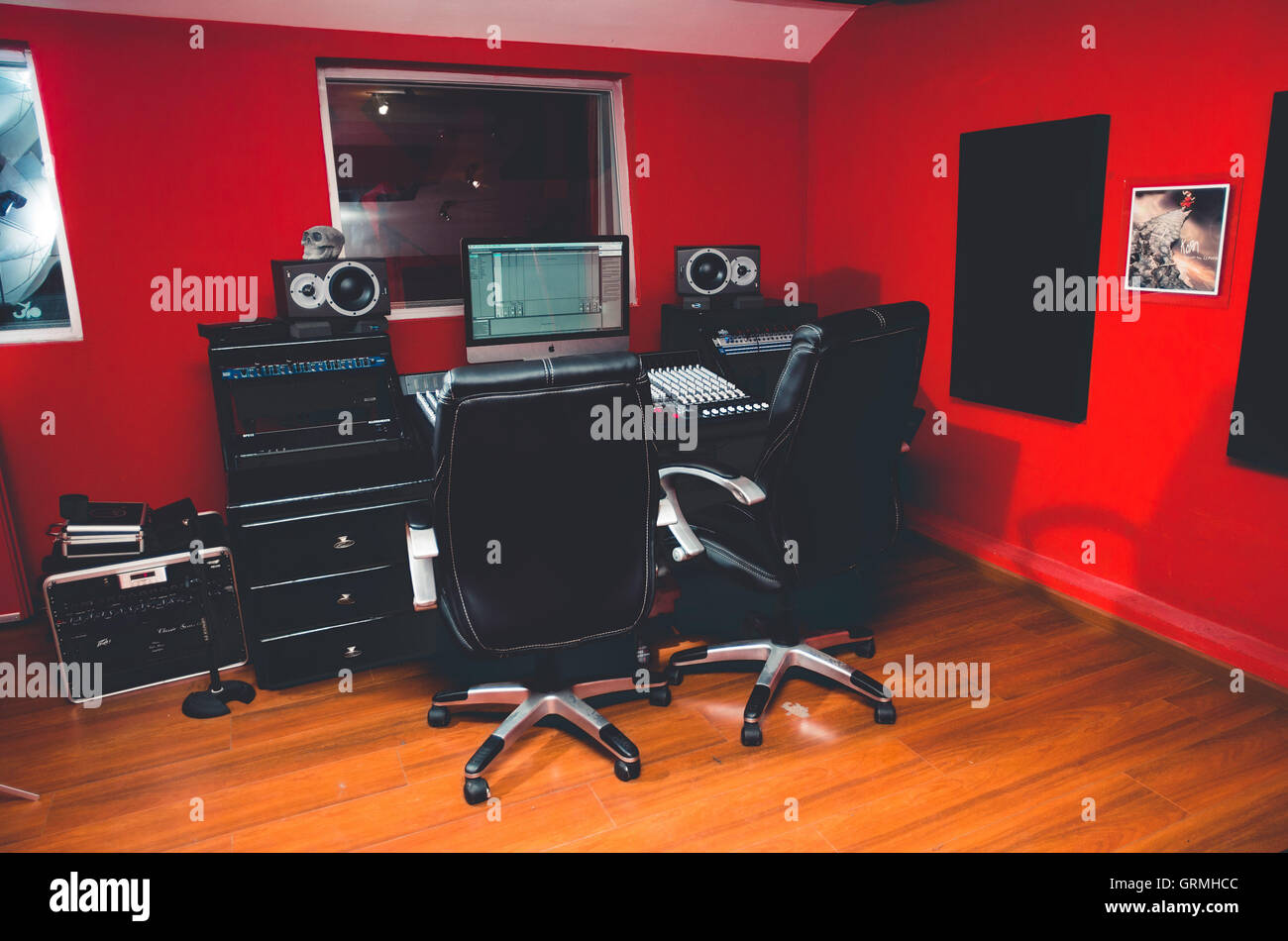 Classy Professional Recording Studio Setup Large Desk With Mixing