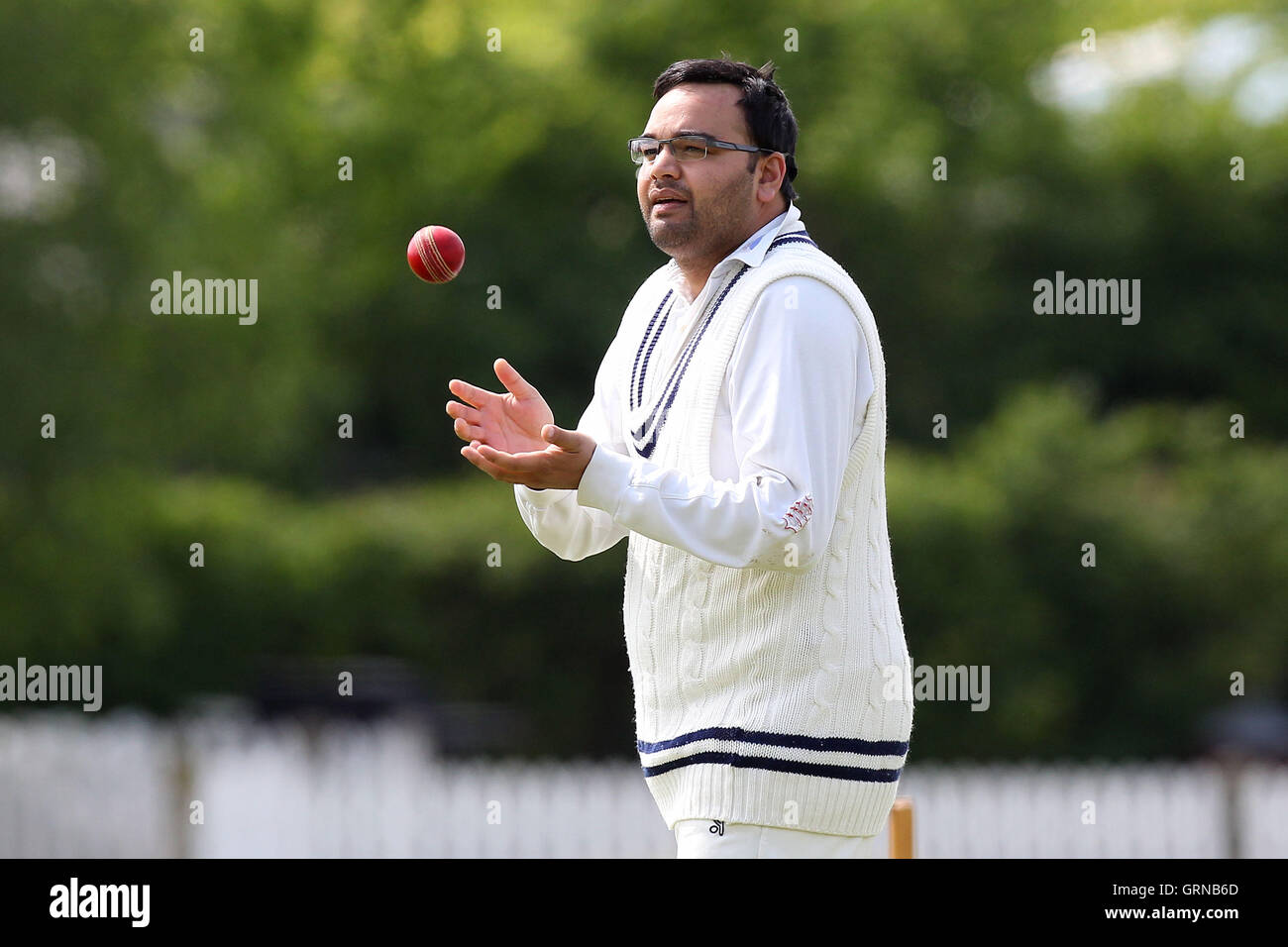 R Bhome of Fives - Fives & Heronians CC vs Ardleigh Green CC - Essex Cricket League Cup - 03/05/14 Stock Photo