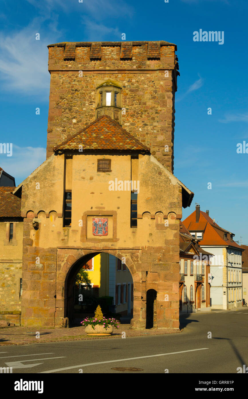 France, Haut-Rhin (68), Cernay village, Medieval city gate Stock Photo