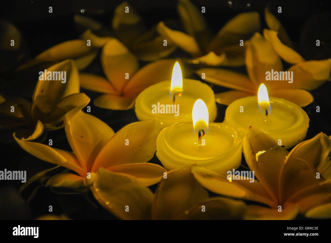 Floating candle hires stock photography and images Alamy