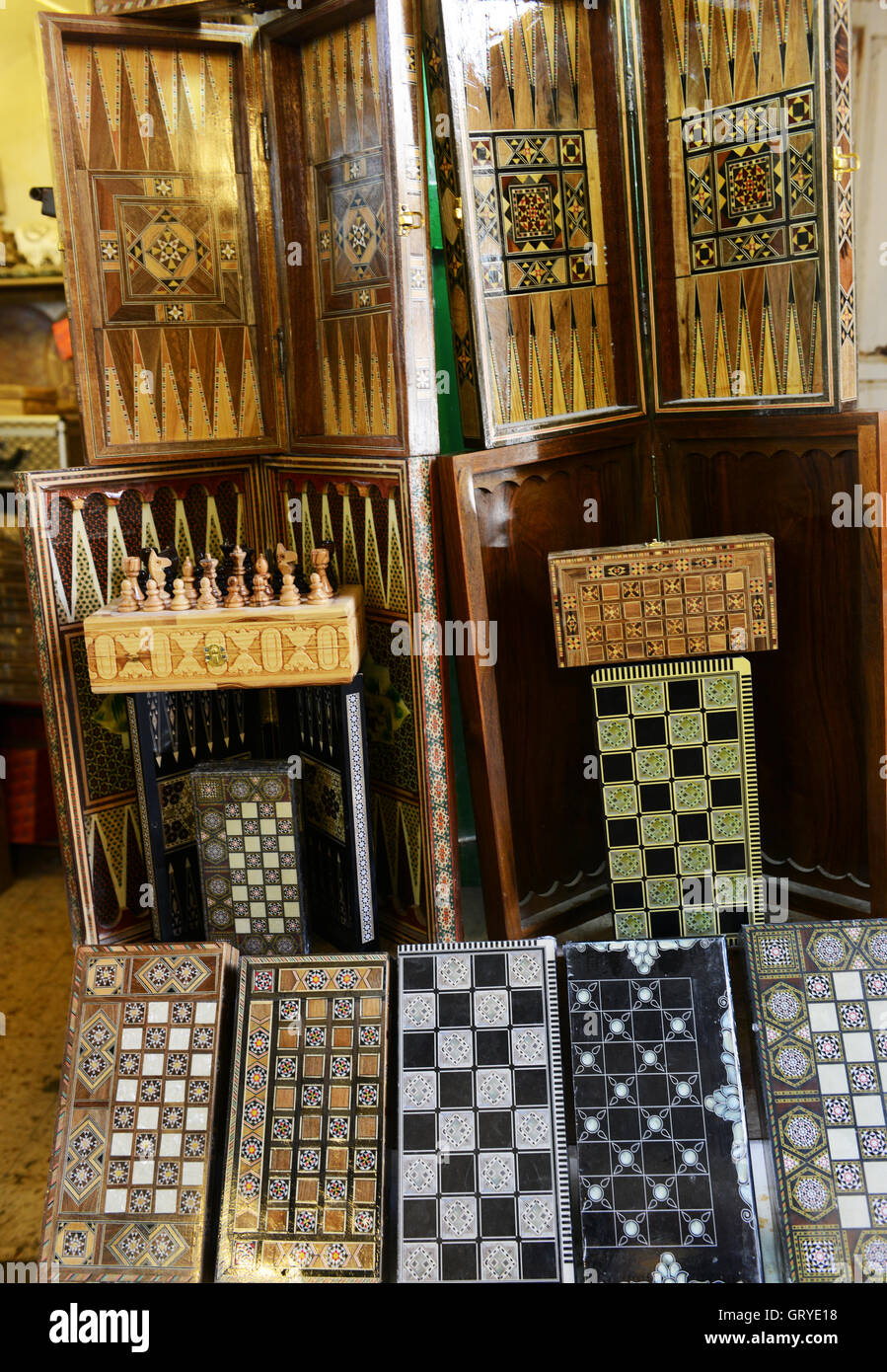 Backgammon High Resolution Stock Photography And Images Alamy