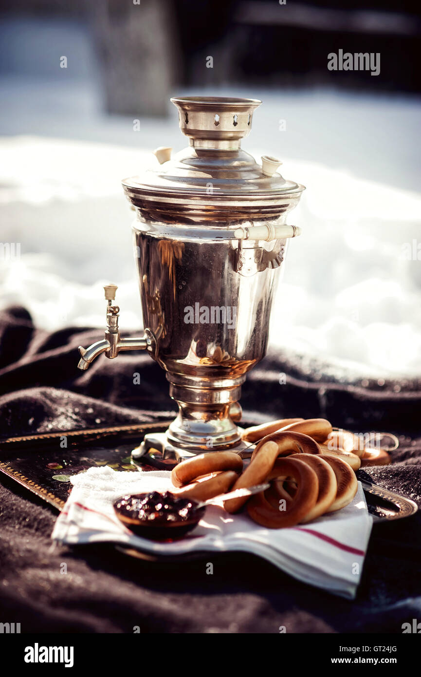 Russian samovar with bagels and jam. Tea party outdoors Stock Photo Alamy