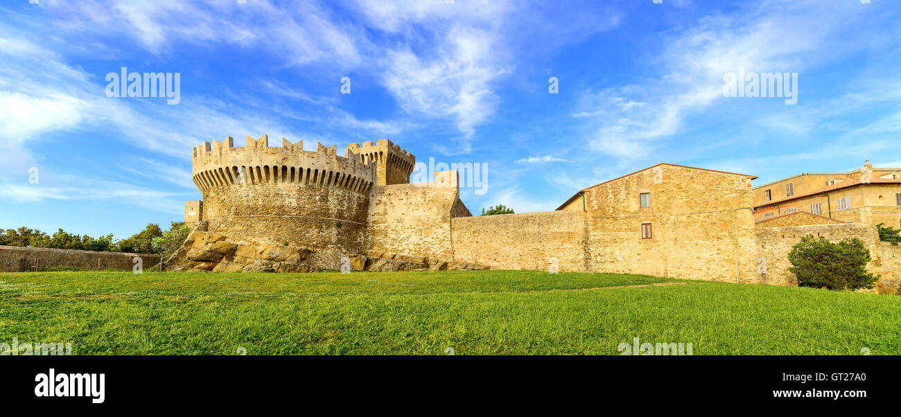 Populonia medieval village landmark, city walls and fort tower panoramic view. Tuscany, Italy. Stock Photo