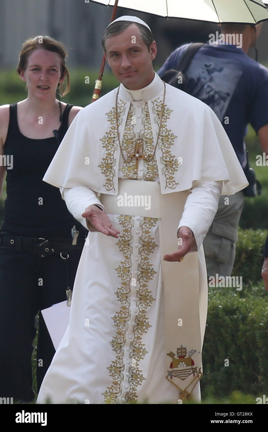 set film Young pope Stock Photo - Alamy