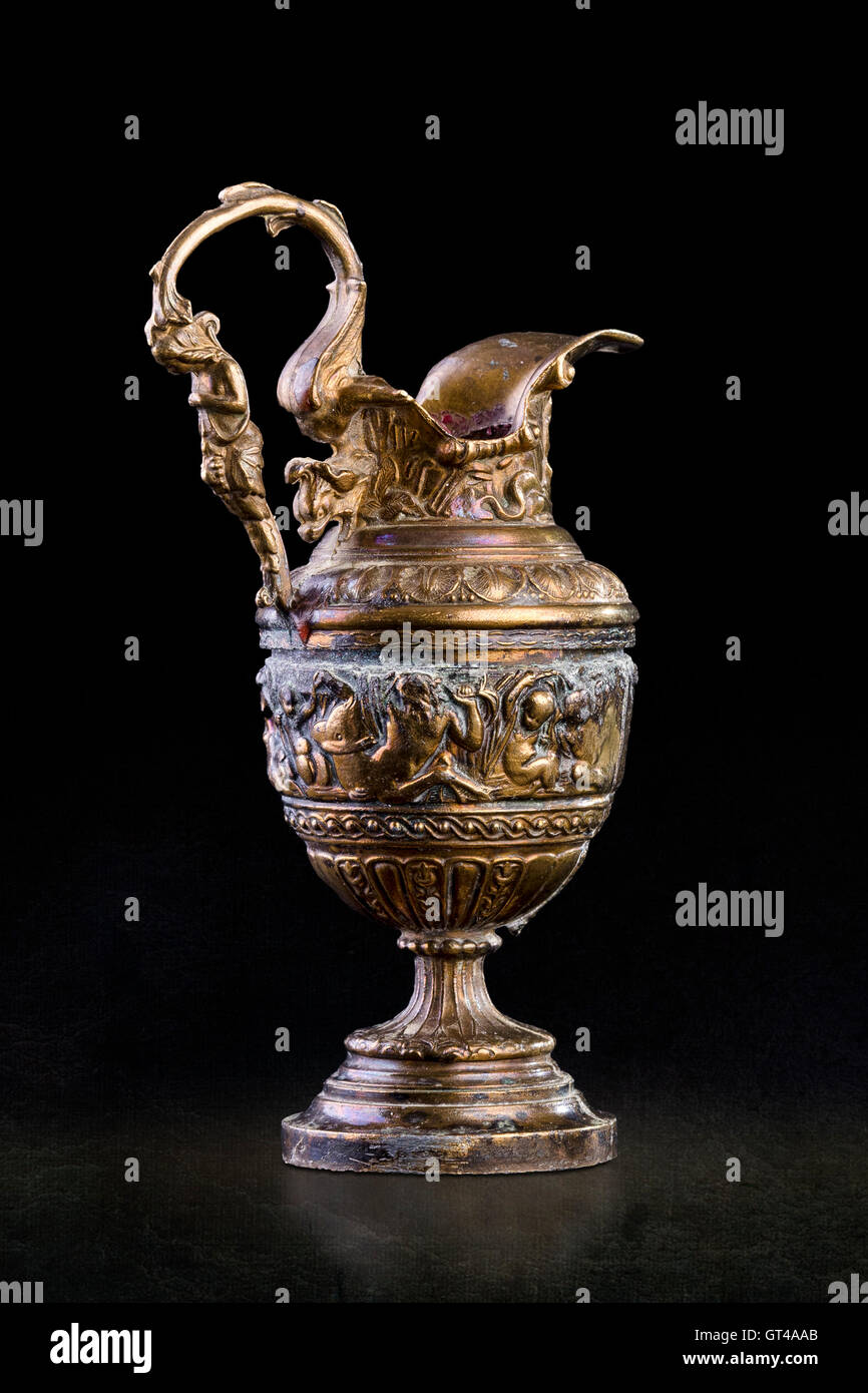 Antique art objects Stock Photo - Alamy