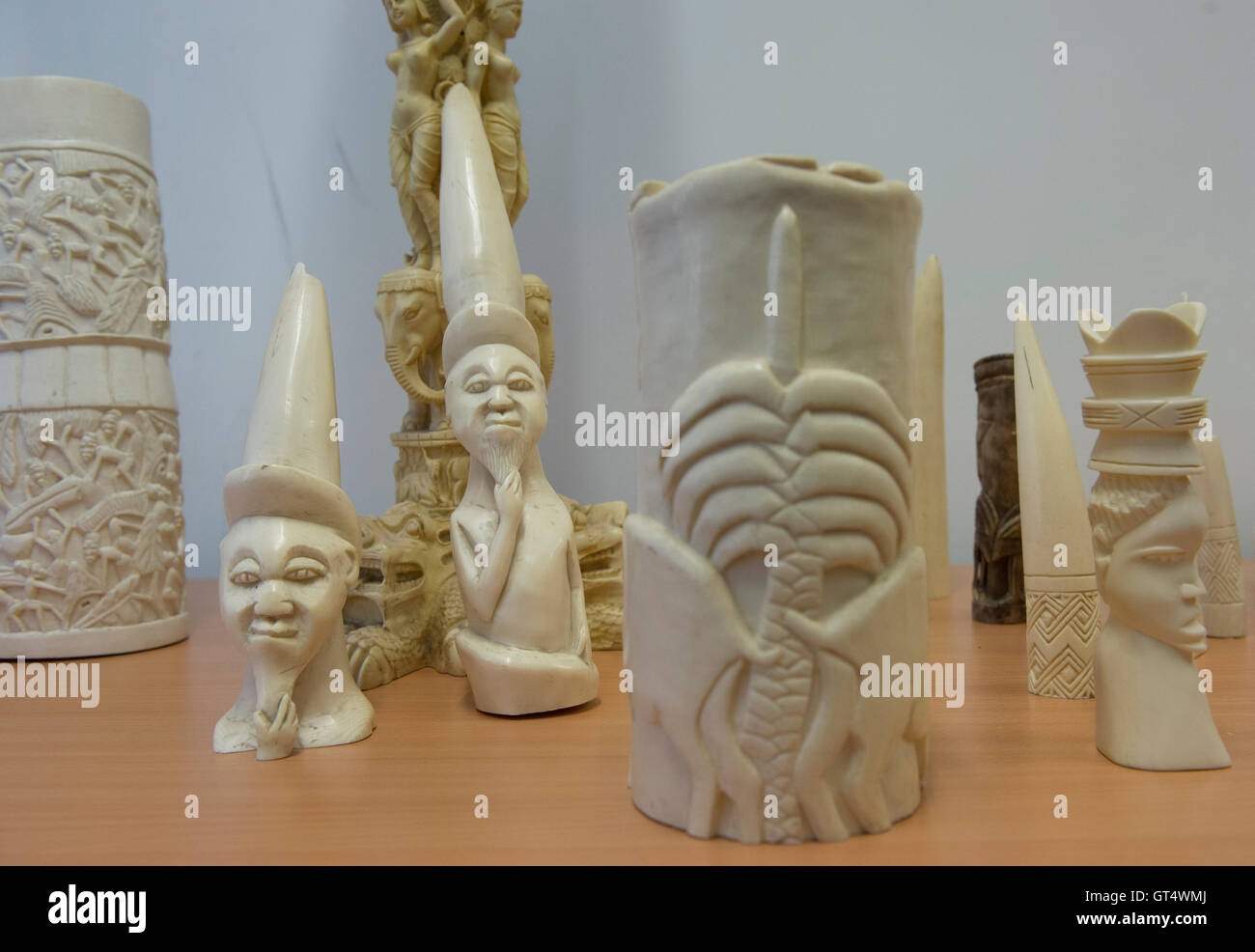 Berlin, Germany. 9th Sep, 2016. Secured objects made of ivory can be seen during a press conference of the Office for Customs Investigation Berlin-Brandenburg in Berlin, Germany, 9 September 2016. The customs investigators secured more than a ton of partially raw ivory during different operations. The secured objects sum up to the biggest amount of ivory ever secured in Germany. PHOTO: PAUL ZINKEN/dpa/Alamy Live News Stock Photo