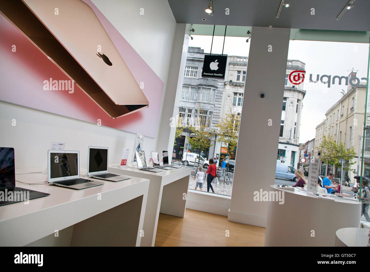 Apple ireland cork hires stock photography and images Alamy