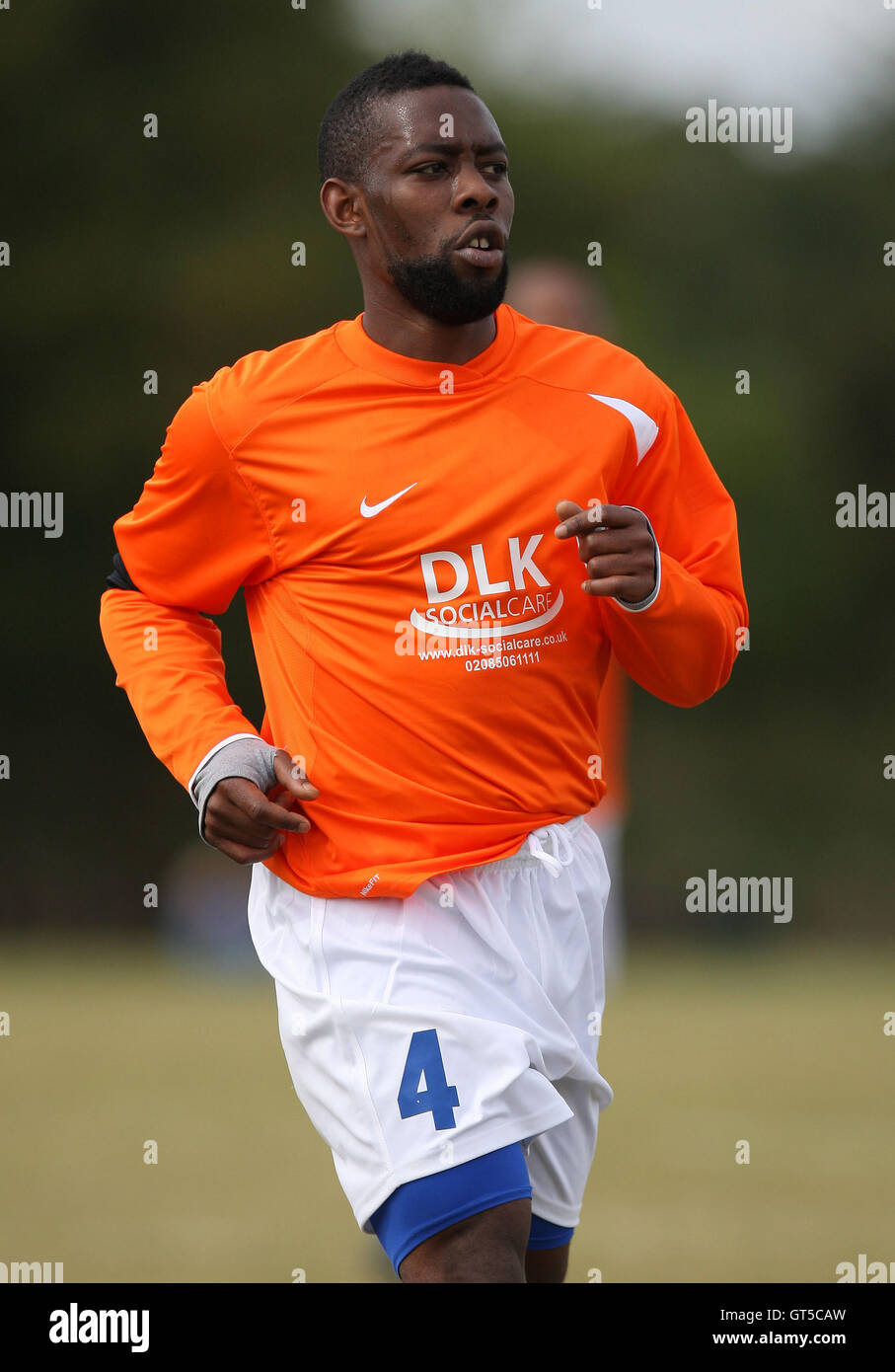 FC Metwin (black/white) vs Adam & Eve - Hackney & Leyton League Sunday ...
