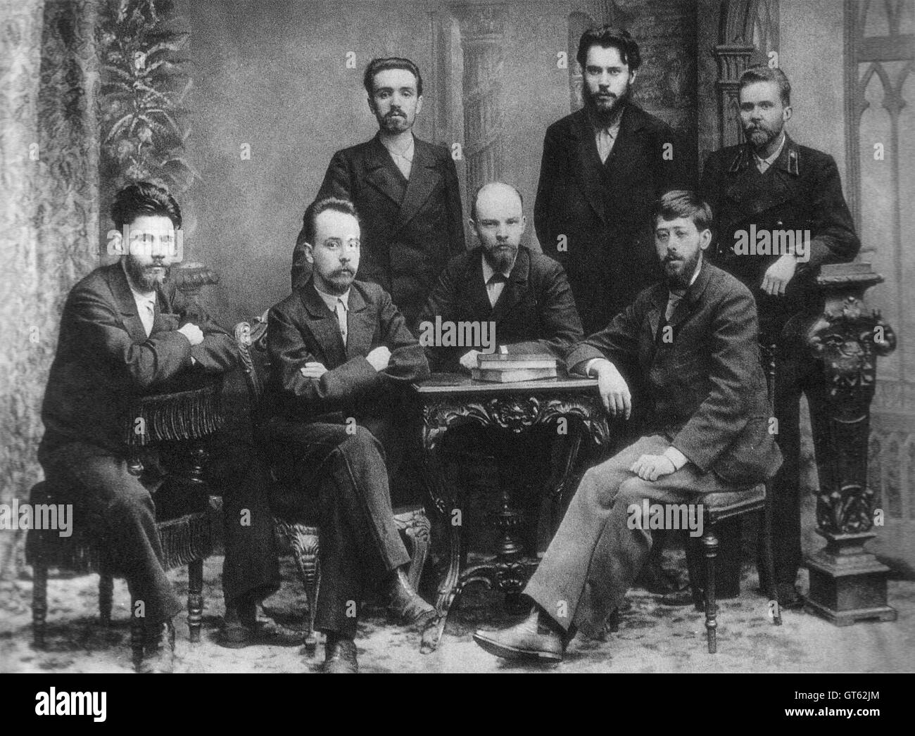 Lenin (seated centre) with other members of the League of Struggle for the Emancipation of the Working Class in 1897 Stock Photo
