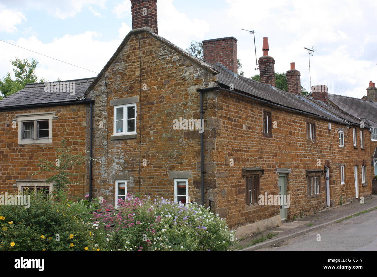 Cottage In Rutland High Resolution Stock Photography and Images Alamy