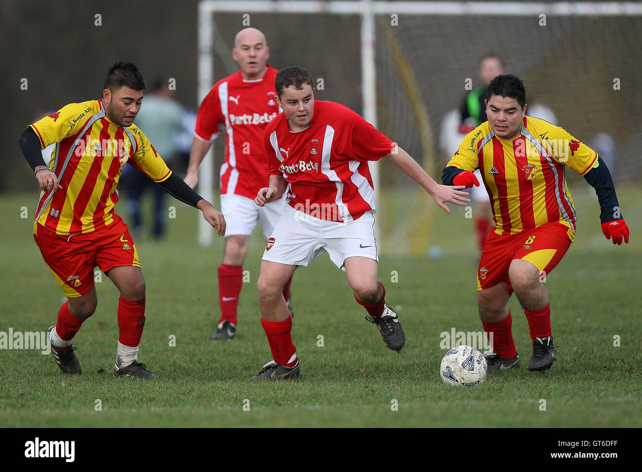 Hackney Os Red White Vs Independiente London Red Yellow Hackney Stock Photo Alamy