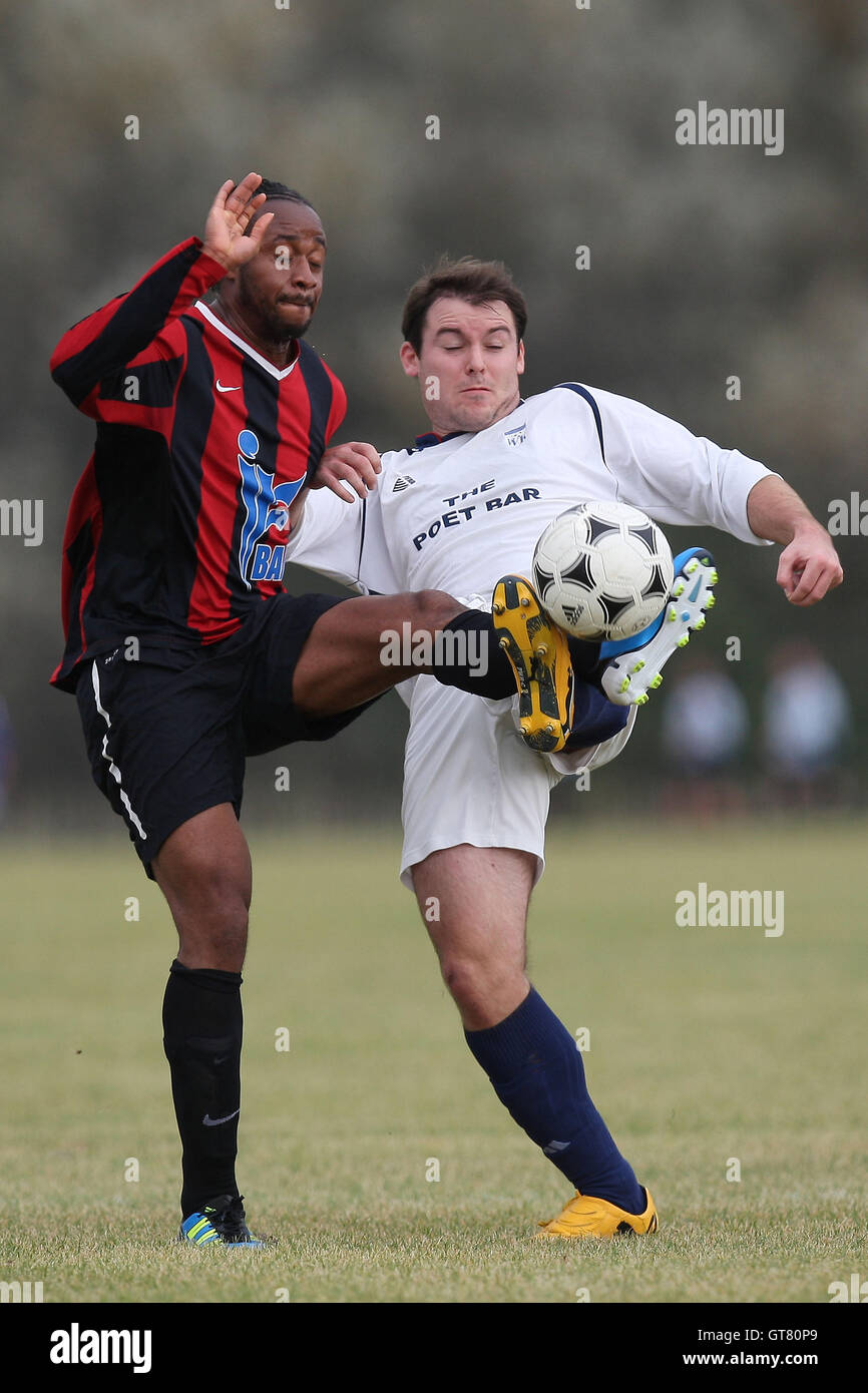 Wounded Knee (white) vs Lapton (red/black) - Hackney & Leyton Sunday ...