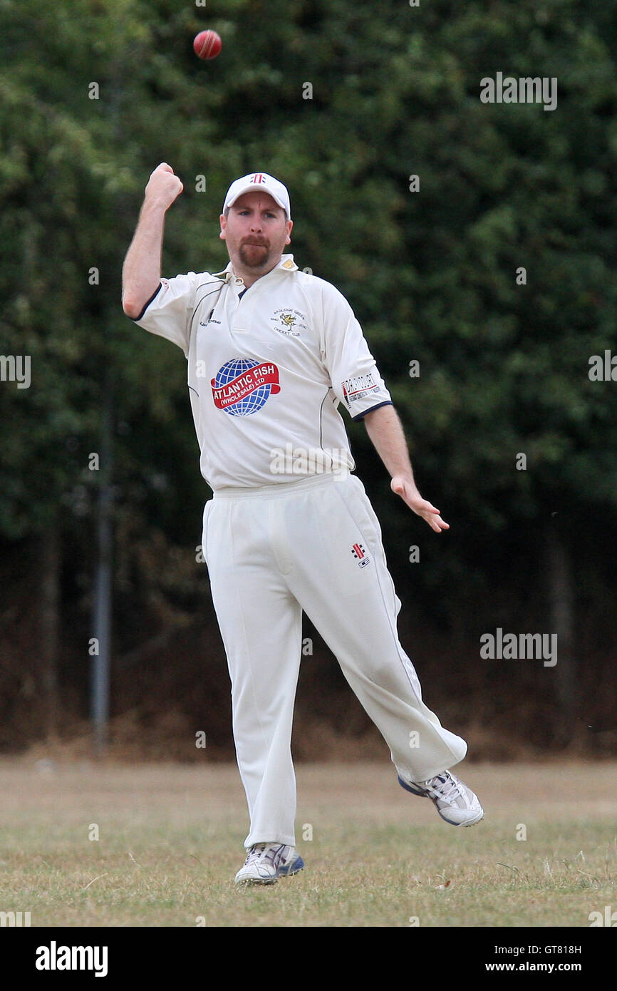 K Chapman of Ardleigh Green takes a catch to dismiss N Thorpe and celebrates - Ardleigh Green CC 4th XI vs Old Parkonians CC 3rd XI - Essex Cricket League - 07/08/10 Stock Photo