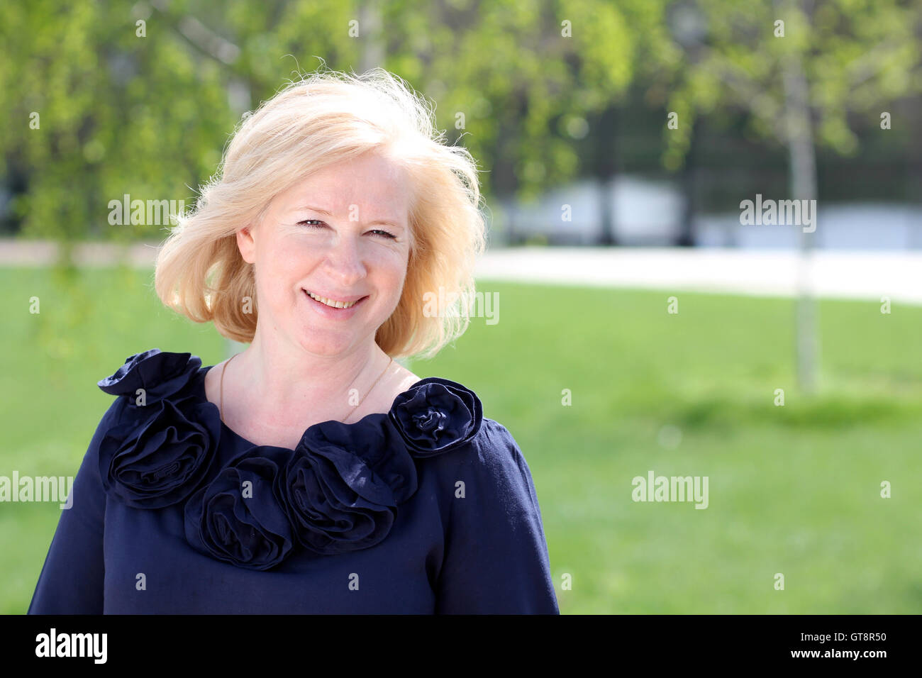 Closeup portrait of a happy mature woman Stock Photo - Alamy