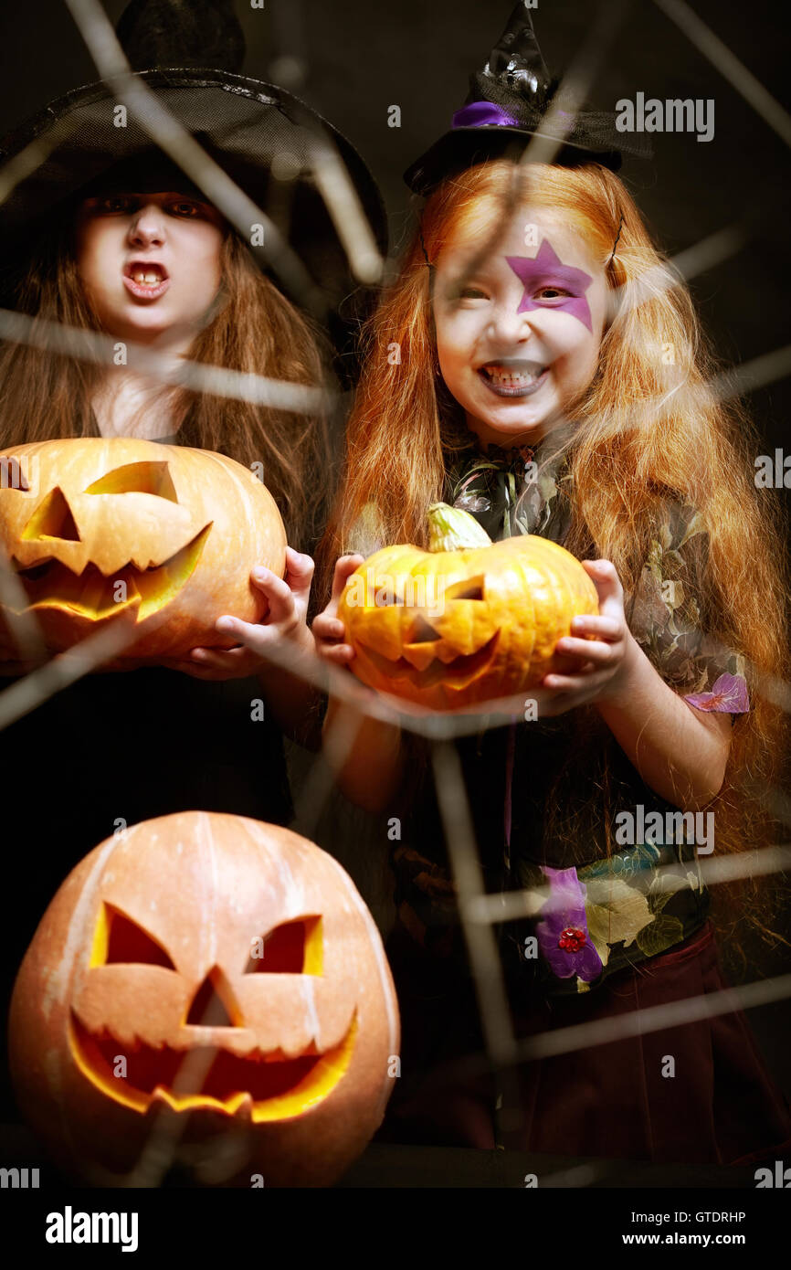 Wizard faces hi-res stock photography and images - Alamy