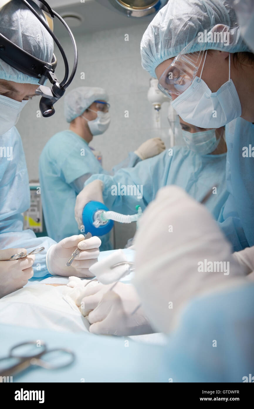 Surgeons at work Stock Photo - Alamy