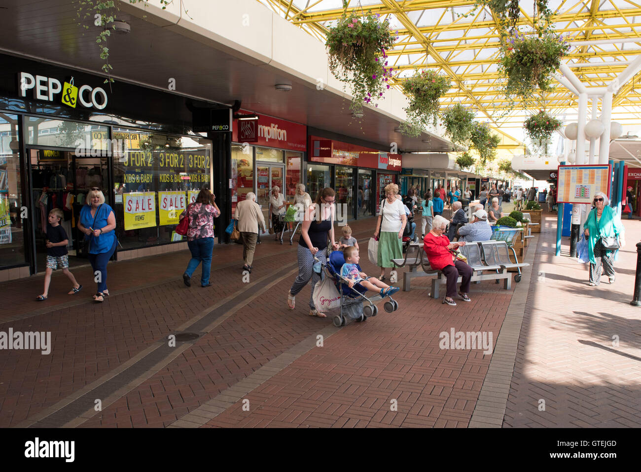 Cwmbran shopping centre in Cwmbran, South Wales Stock Photo: 118335853