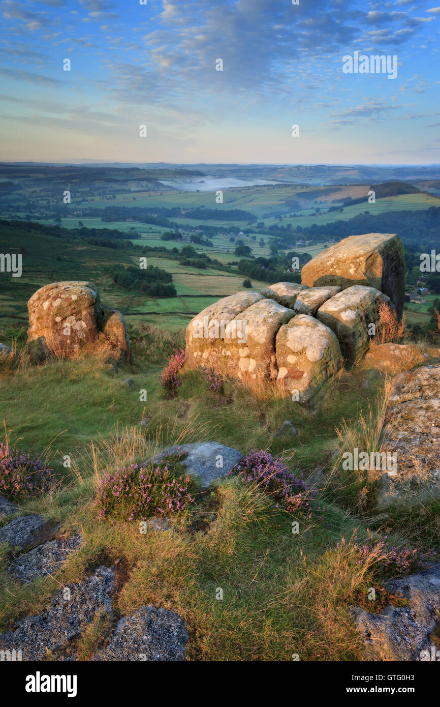 Curbar Edge in the Peak District Stock Photo - Alamy